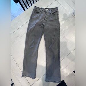 ✨LEVI’S✨ Wedgie Straight Jeans